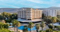 THE HOLIDAY RESORT HOTEL